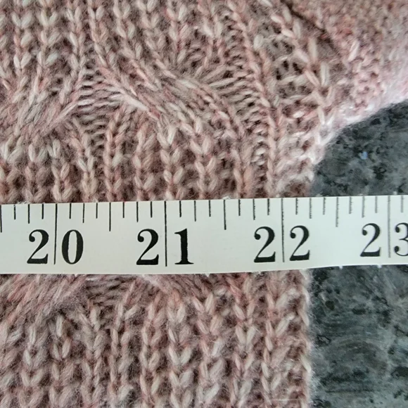 Reitmans Cozy Pink Knit Sweater Sz Large - Picture 6 of 8